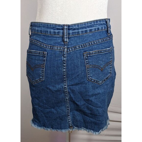 Zaful Blue Denim Mini Skirt With Frayed Edges - Picture 5 of 5